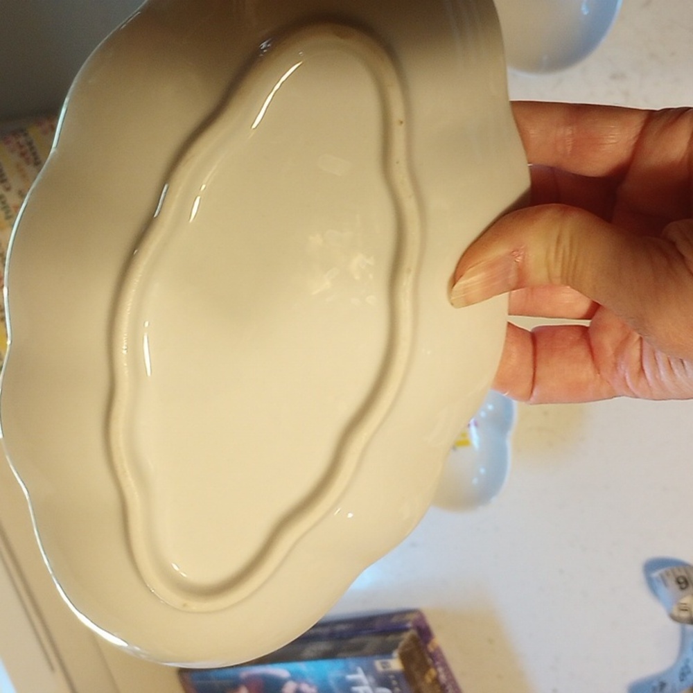 Vintage Ceramic Ice Cream Dishes, Scalloped Edges, Box, White, Banana Split - Picture 4 of 6